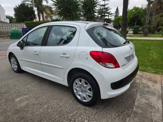 Peugeot 207 2011