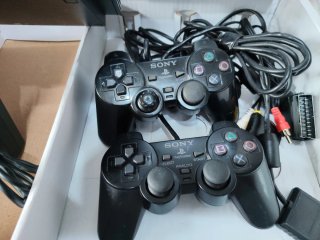 Consola PlayStation 2 Negra + 4 Juegos