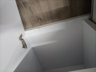 Mueble cambiador blanco y beige