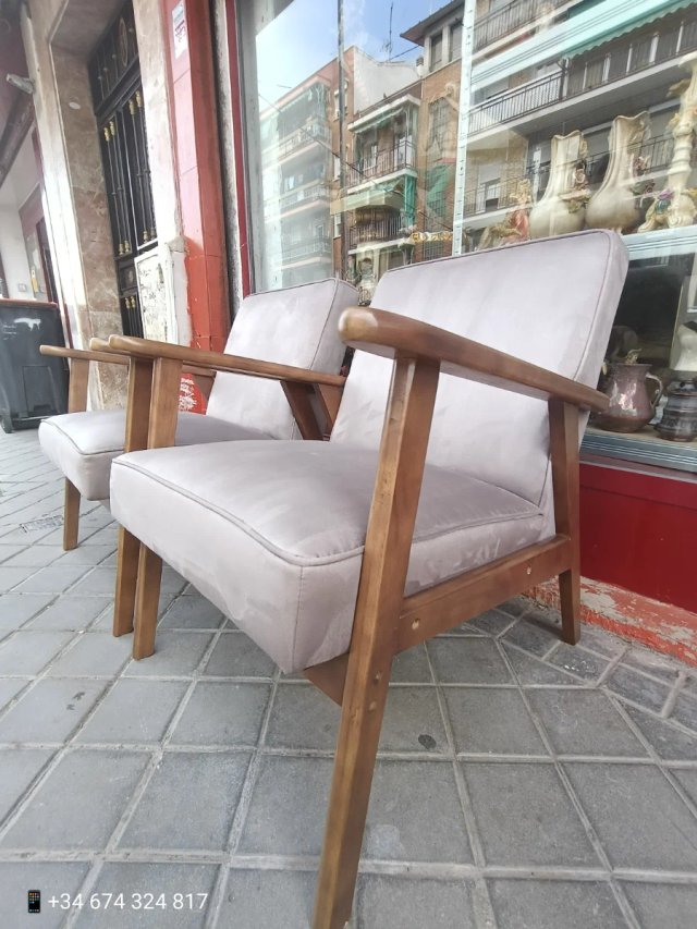 Conjunto 2 Sillones Madera y Tela Gris