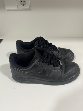 Nike Air Force 1 Negras
