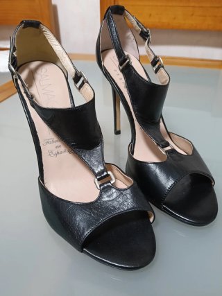 Zapatos de tacón ROSS negros y otros más