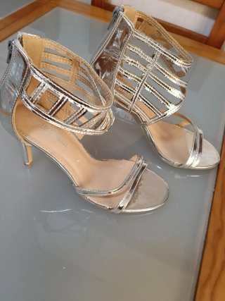 Zapatos de tacón ROSS negros y otros más