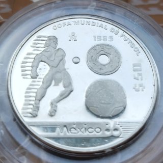 Escasos y preciosos 50 pesos plata PROOF Mundial86
