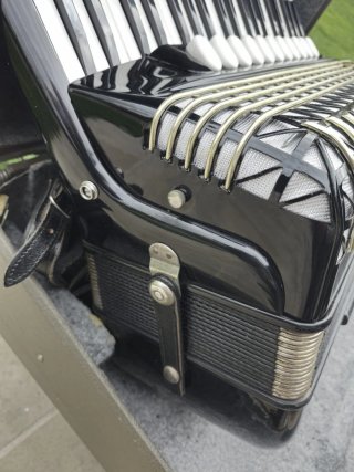 Acordeón Hohner Atlantic IVN Deluxe
