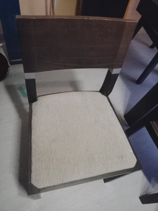Mesa de comedor y 4 sillas