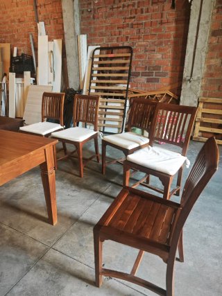 Muebles de teka coloniales