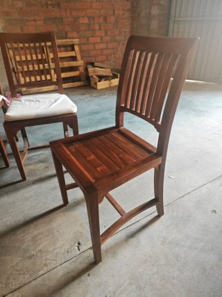 Muebles de teka coloniales