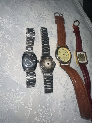 Lote 4 Relojes (Plata y Marrón)
