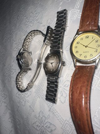 Lote 4 Relojes (Plata y Marrón)