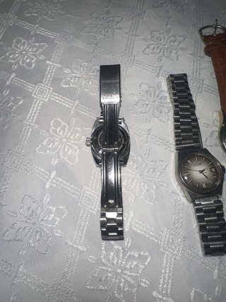 Lote 4 Relojes (Plata y Marrón)
