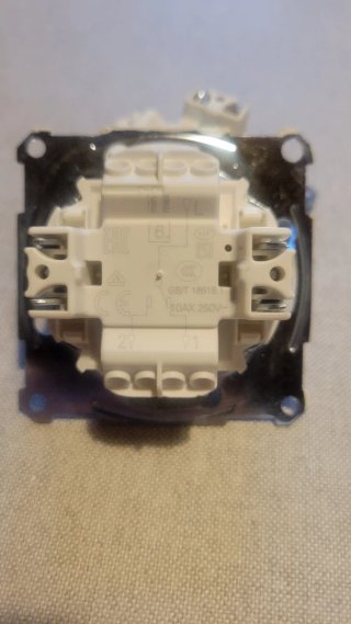 4 Mecanismos Schneider Elegance