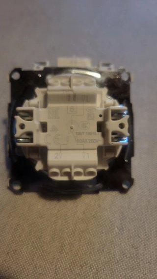 4 Mecanismos Schneider Elegance