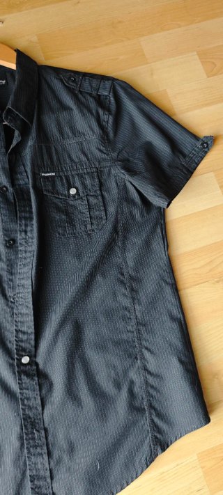 Camisa de chico negra