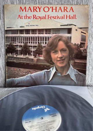 Lote de 2 vinilos de Mary O’Hara