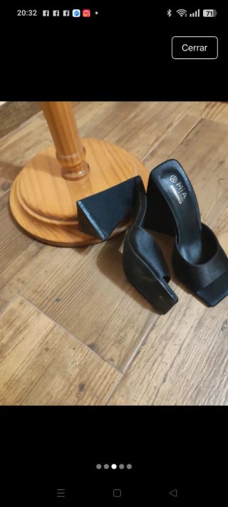 Zapatos de tacón MIA negros