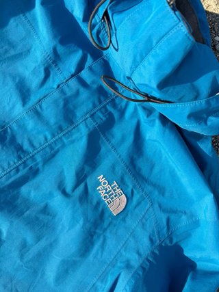 The North Face HyVent Chaqueta Impermeable Azul M