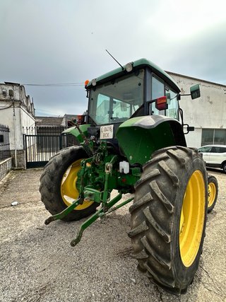 Tractor John Deere 5510 - 5.000 horas de uso