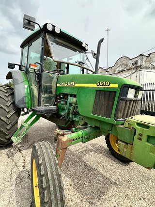 Tractor John Deere 5510 - 5.000 horas de uso