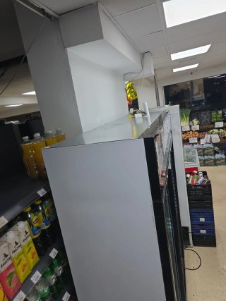 Nevera expositora para tienda