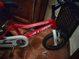 Bicicleta infantil roja J-Wenti