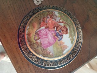 Cofanetto Limoges vintage scena galante.