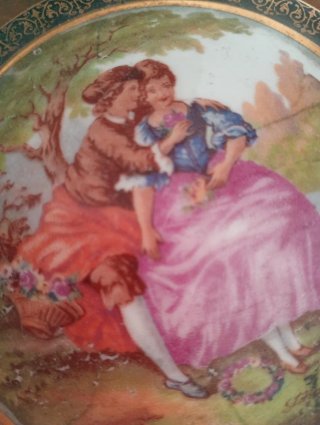 Cofanetto Limoges vintage scena galante.