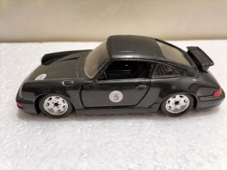 Porsche 911 Carrera Deluxe no Bburago 1/24
