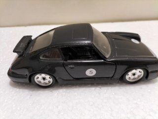 Porsche 911 Carrera Deluxe no Bburago 1/24