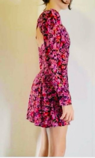 Vestido floral Zara