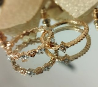 Pack de accesorios | 6 anillos + 44 pendientes