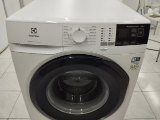 LAVADORA Electrolux PerfectCare 600 10kg