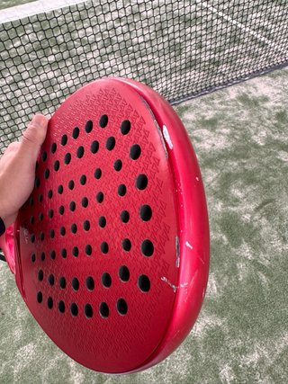 Pala de pádel Wilson Bela v2 PRO