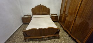 Dormitorio clásico madera maciza