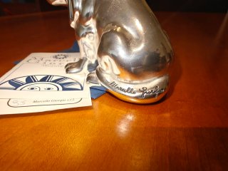 Figura perro Marcello Giorgio plata