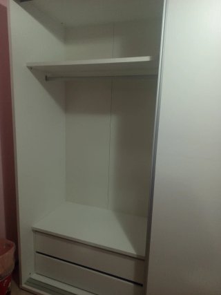 Armario blanco 2.10m con cajoneras
