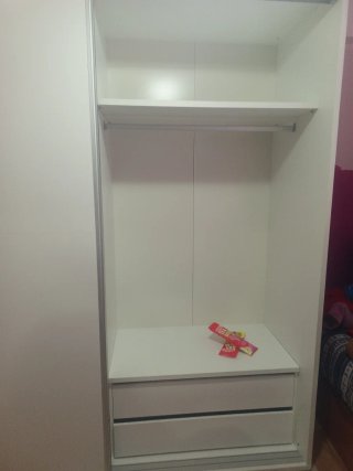 Armario blanco 2.10m con cajoneras