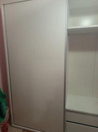 Armario blanco 2.10m con cajoneras