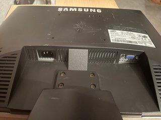 Monitor Samsung SyncMaster 913v Plata