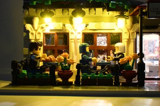 LEGO 10243 Ristorante Parigino + Luci