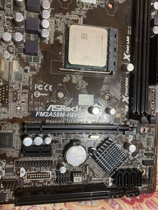 Placa Base ASRock FM2A58M-HD+ con Ryzen AMD A1-770