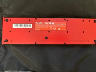 Akai LPK25 Teclado Portátil