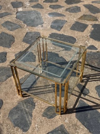 Mesa auxiliar dorada con cristal vintage