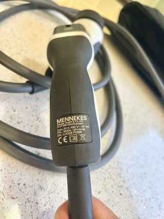 Cargador Mercedes Benz Coche Eléctrico