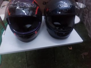 2 Cascos Moto Bieffe y Shoei Negros