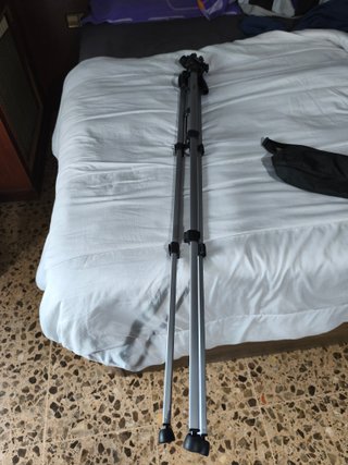 Trípode para videocámara con funda
