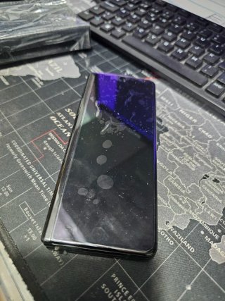 Samsung Galaxy Z Fold 3