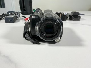 Videocámara Sony HDR-SR12 Full HD HDD