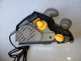 Cepillo eléctrico para madera JELLAS