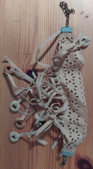 Braccialetto etnico beige con perline